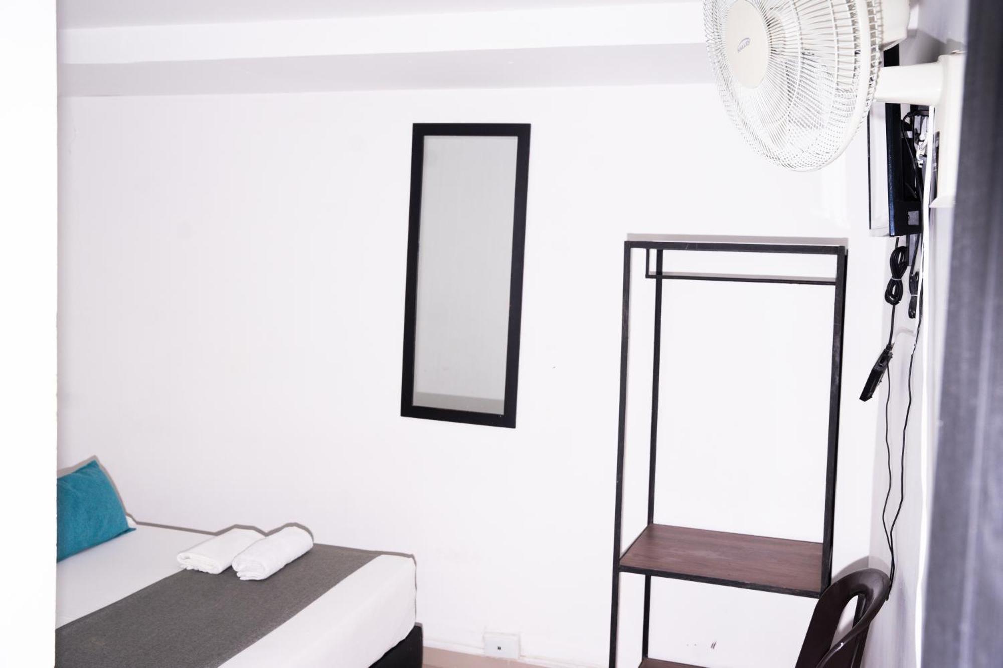 Hotel Laureles De Aburra Medellin Bagian luar foto